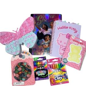 NWOT Girly stationary bundle